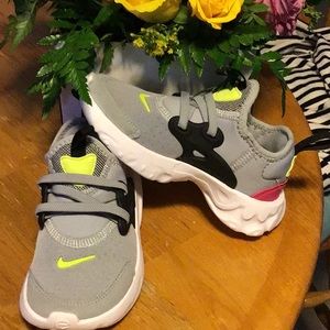 Toddler girls Nike RT Presto 9c